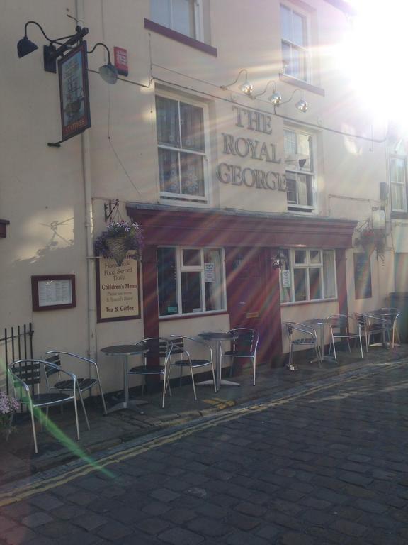 The Royal George Staithes Bed & Breakfast Exterior photo